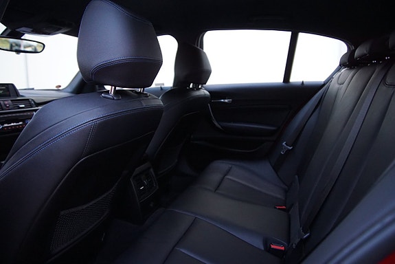 BMW 118i 12 of 19