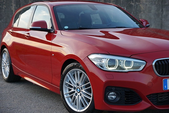 BMW 118i 2 of 19