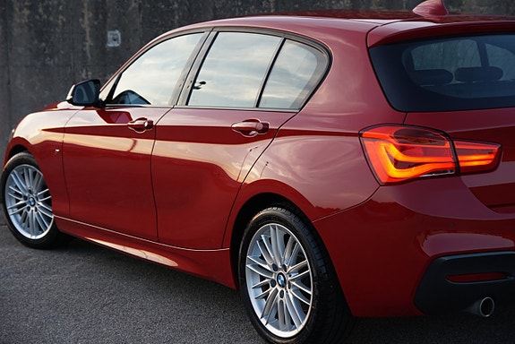 BMW 118i 5 of 19