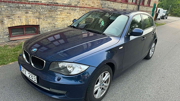 BMW 116d 2 of 4