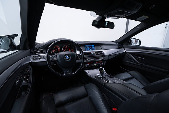 BMW 523i 13 of 21