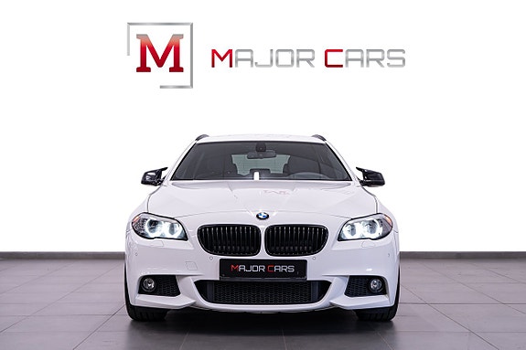 BMW 523i 2 of 21