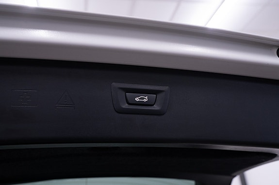 BMW 523i 7 of 21