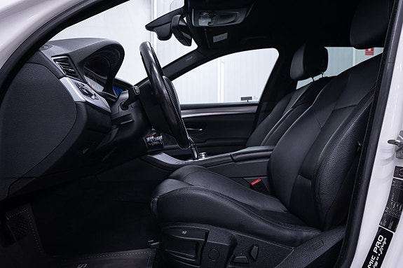 BMW 523i 10 of 21