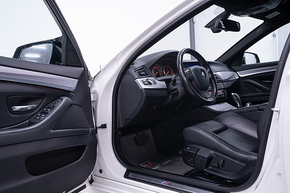 BMW 523i 9 of 21