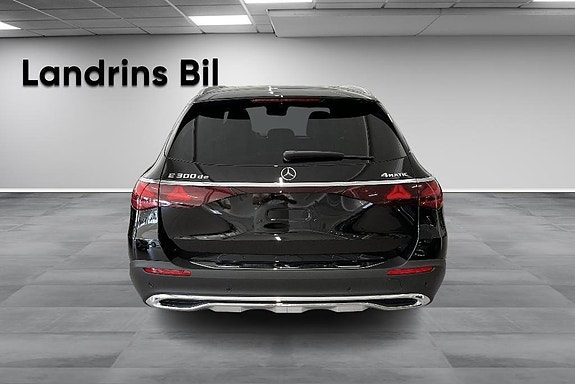 Mercedes-Benz E300 de 5 of 14