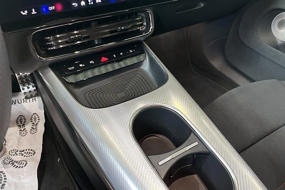 Mercedes-Benz CLA350 12 of 14