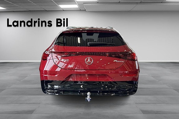 Mercedes-Benz CLA350 5 of 14