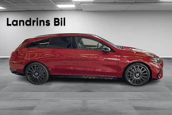 Mercedes-Benz CLA350 4 of 14