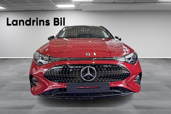 Mercedes-Benz CLA350 2 of 14