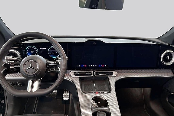 Mercedes-Benz GLC400 7 of 14