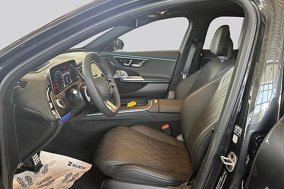 Mercedes-Benz E300 de 8 of 14