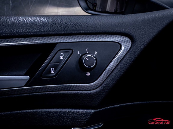 Volkswagen Golf Alltrack 28 of 28