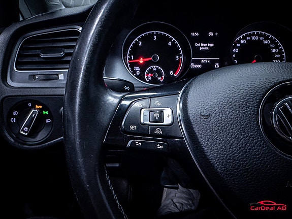Volkswagen Golf Alltrack 20 of 28