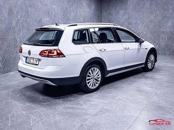 Volkswagen Golf Alltrack 7 of 28