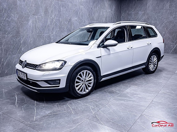 Volkswagen Golf Alltrack 3 of 28