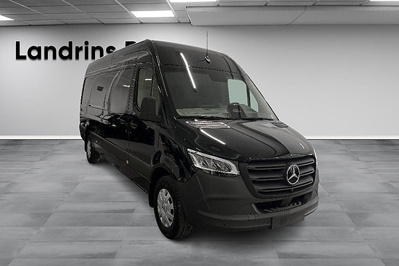 Mercedes-Benz eSprinter 420 3 of 14
