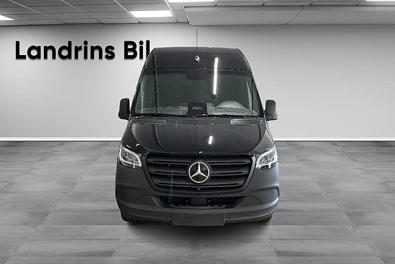 Mercedes-Benz eSprinter 420 2 of 14