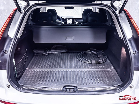 Volvo XC60 17 of 30