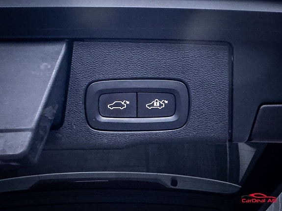 Volvo XC60 18 of 30