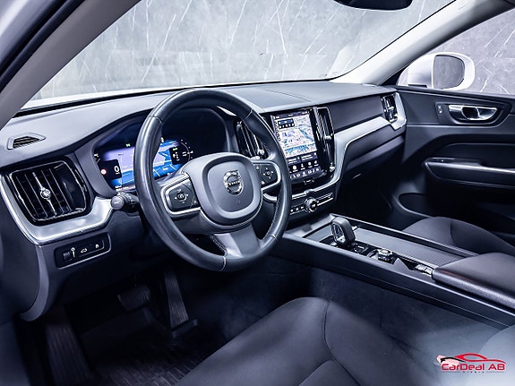 Volvo XC60 11 of 30