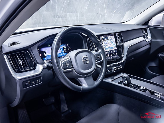 Volvo XC60 12 of 30