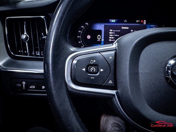 Volvo XC60 23 of 30