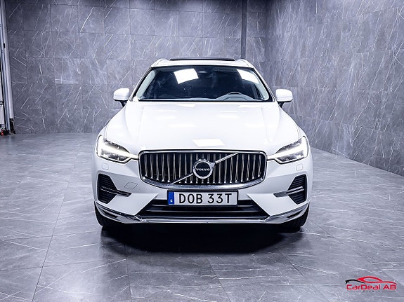 Volvo XC60 2 of 30
