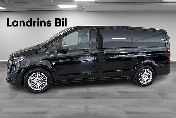 Mercedes-Benz eVito Tourer 4 of 14
