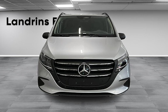 Mercedes-Benz Vito 119 2 of 14
