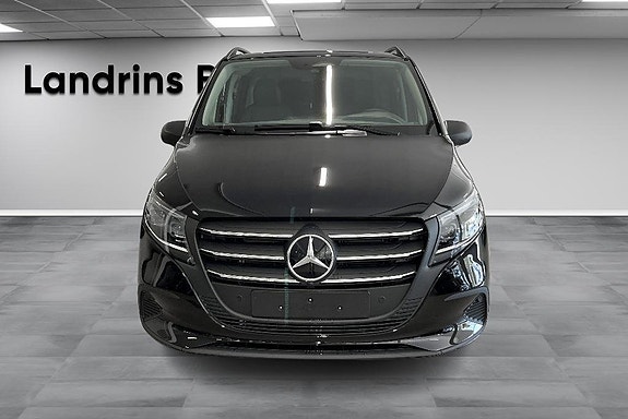 Mercedes-Benz Vito 119 2 of 14