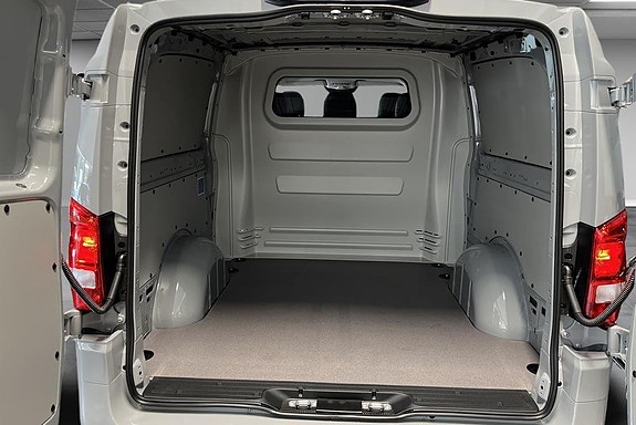 Mercedes-Benz Vito 119 14 of 14