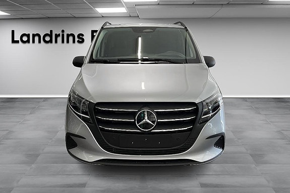 Mercedes-Benz Vito 119 2 of 14
