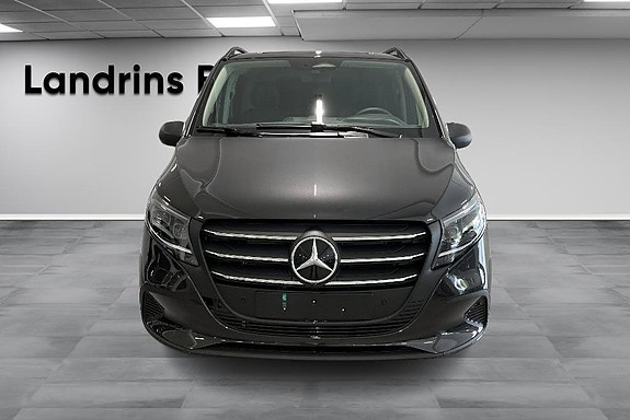 Mercedes-Benz Vito 119 2 of 14