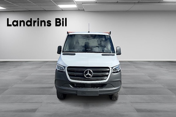 Mercedes-Benz Sprinter 319 2 of 14