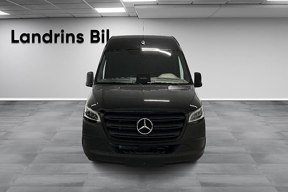 Mercedes-Benz Sprinter 317 2 of 14