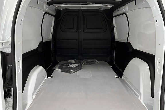 Mercedes-Benz eCitan 14 of 14
