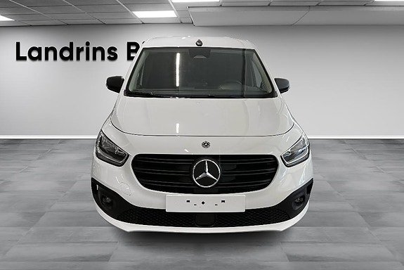 Mercedes-Benz eCitan 2 of 14