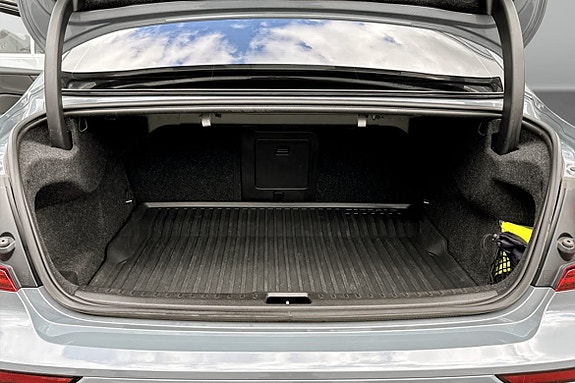 Volvo S60 9 of 9