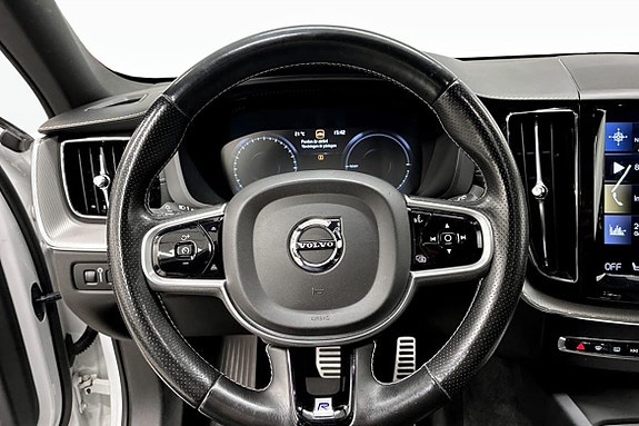 Volvo XC60 7 of 9