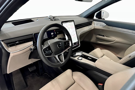 Volvo EX90 10 of 27