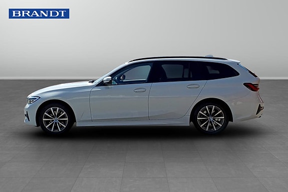 BMW 320 3 of 9