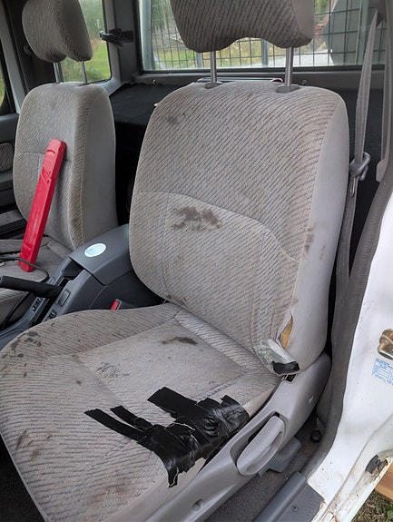 Nissan NP300 11 of 16