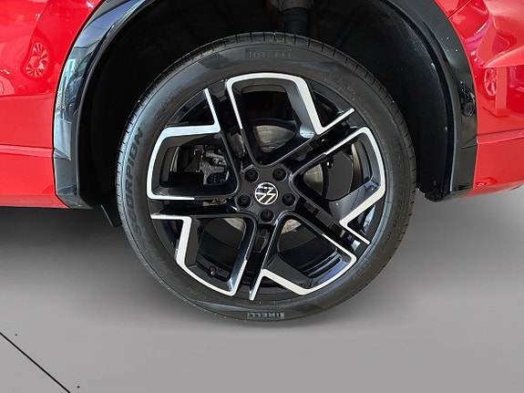 Volkswagen Tiguan 14 of 15