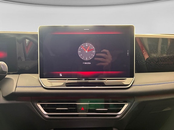 Volkswagen Tiguan 11 of 15