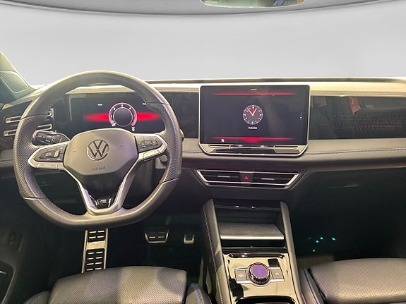 Volkswagen Tiguan 10 of 15