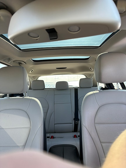 Mercedes-Benz C350 e 5 of 6