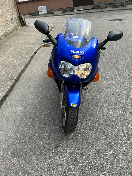 Suzuki GSX600F Katana 4 of 4