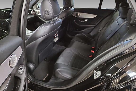 Mercedes-Benz C300 9 of 20