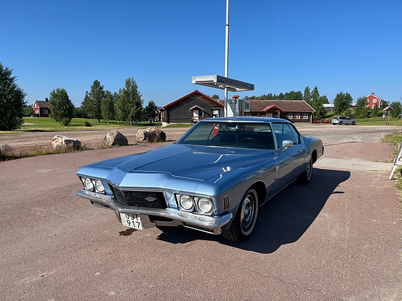 Buick Riviera 2 of 19